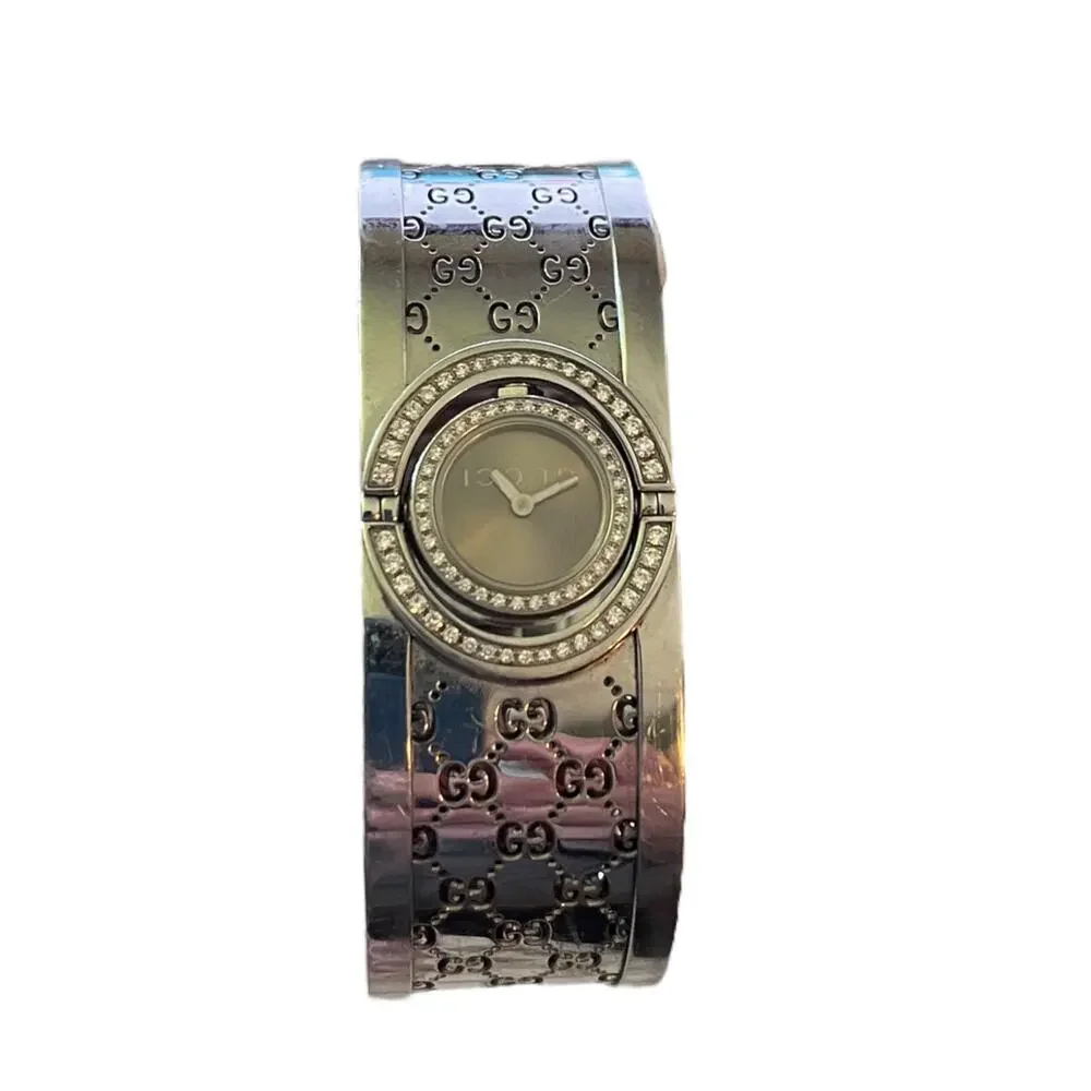 Gucci 23mm Stain Steel Diamond Twirl Bangle Watch